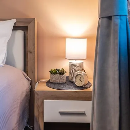 Cosy Apt Close To Macedonia Square *